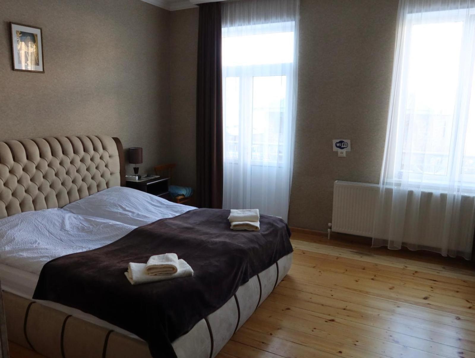 Family Hotel 7 Sisters Kazbegi Kültér fotó